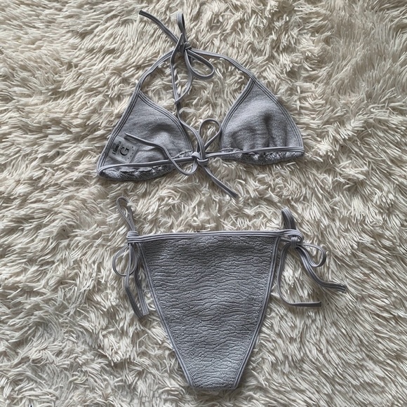 NWT Hunza G Gina bikini set in metallic grey/silver - Picture 6 of 9
